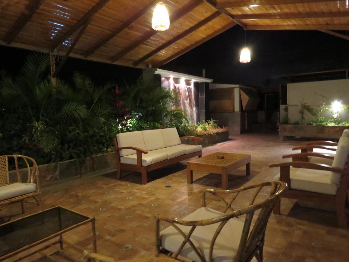 Hotel Las Flores Ica Exterior foto